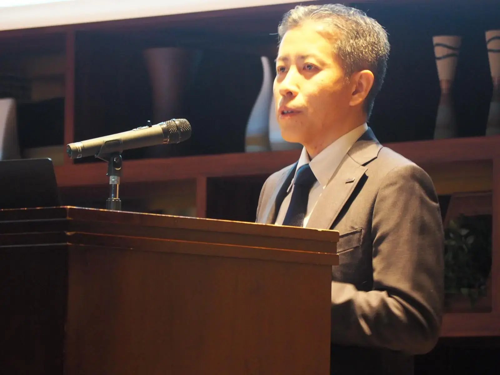 登壇者：パナソニック インダストリー株式会社 常務執行役員 CIO、SCM改革担当（兼）デジタル変革共創本部長 近田 英靖 様