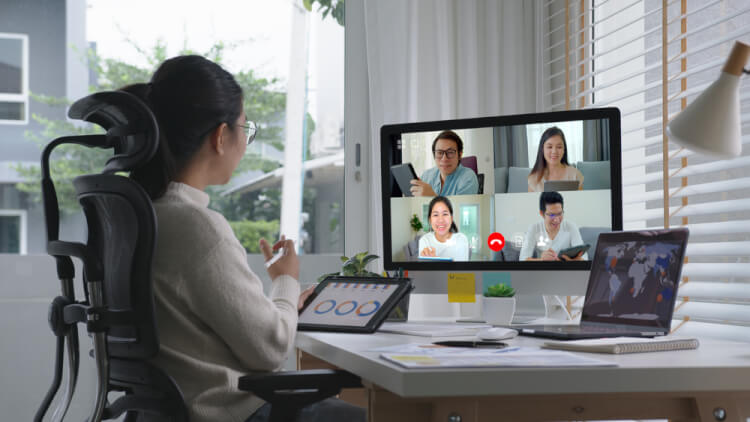 在宅ワークで抱える課題と対処法について