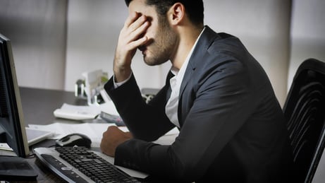 企業はテレワーク中にサボる従業員をどのように見極めるべきなのか