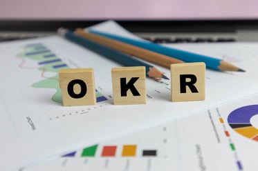 OKRを学ぶには？サンプル記入例とテンプレートでわかりやすく解説