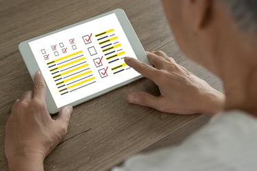 人事考課とは？その意味や人事評価との違いから目的・視点・方法まで解説