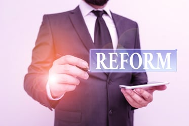 業務改革とは？業務改善との違いや実践ポイントを解説