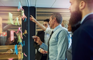 プロジェクトマネジメントとは？手順や必要なスキルを理解してプロジェクトを成功に導くマネジメント能力を身につけよう！