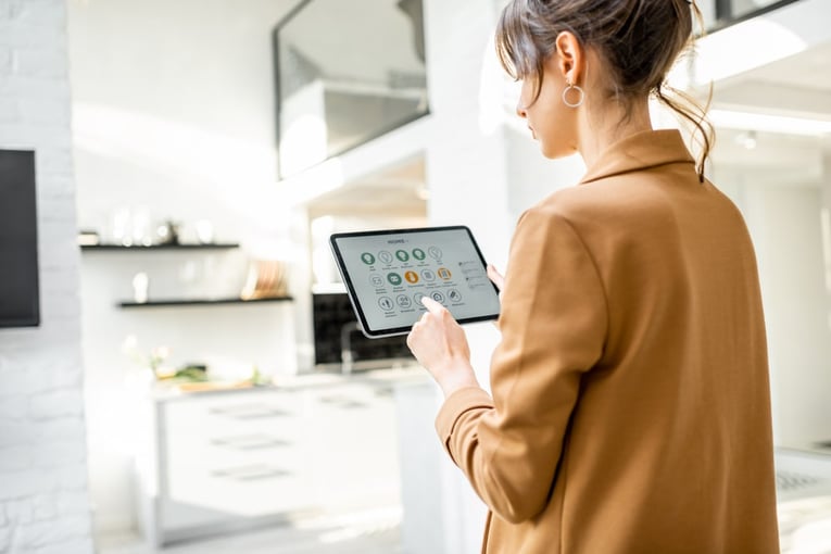 SMARTの法則とは？その意味と職場目標の具体例を解説