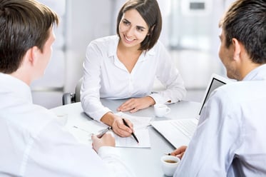 人事評価制度とは？その導入目的や手法から人事評価制度の導入事例についても解説